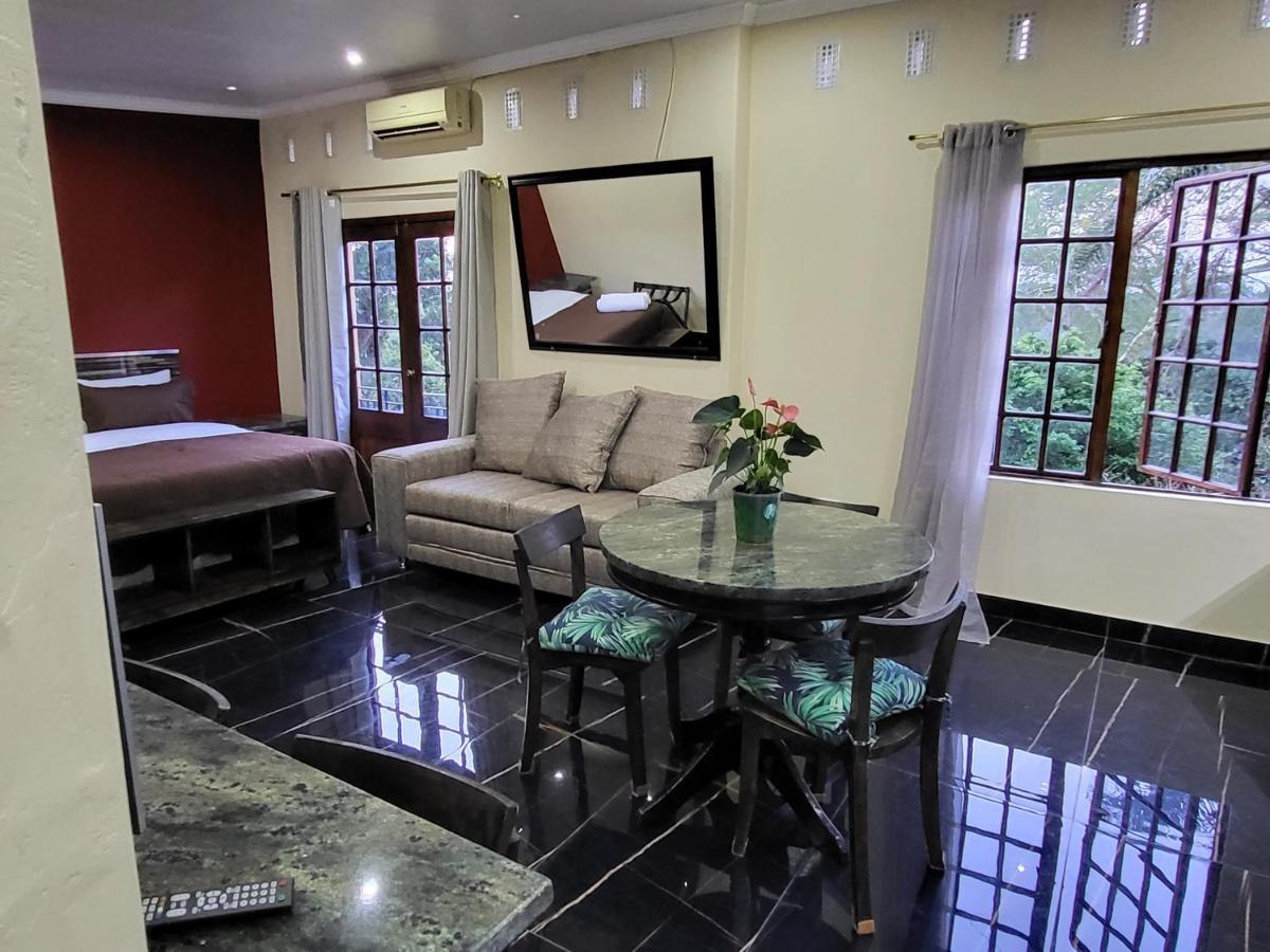 Gem Of Manor Drive Aparthotel Durban Bagian luar foto